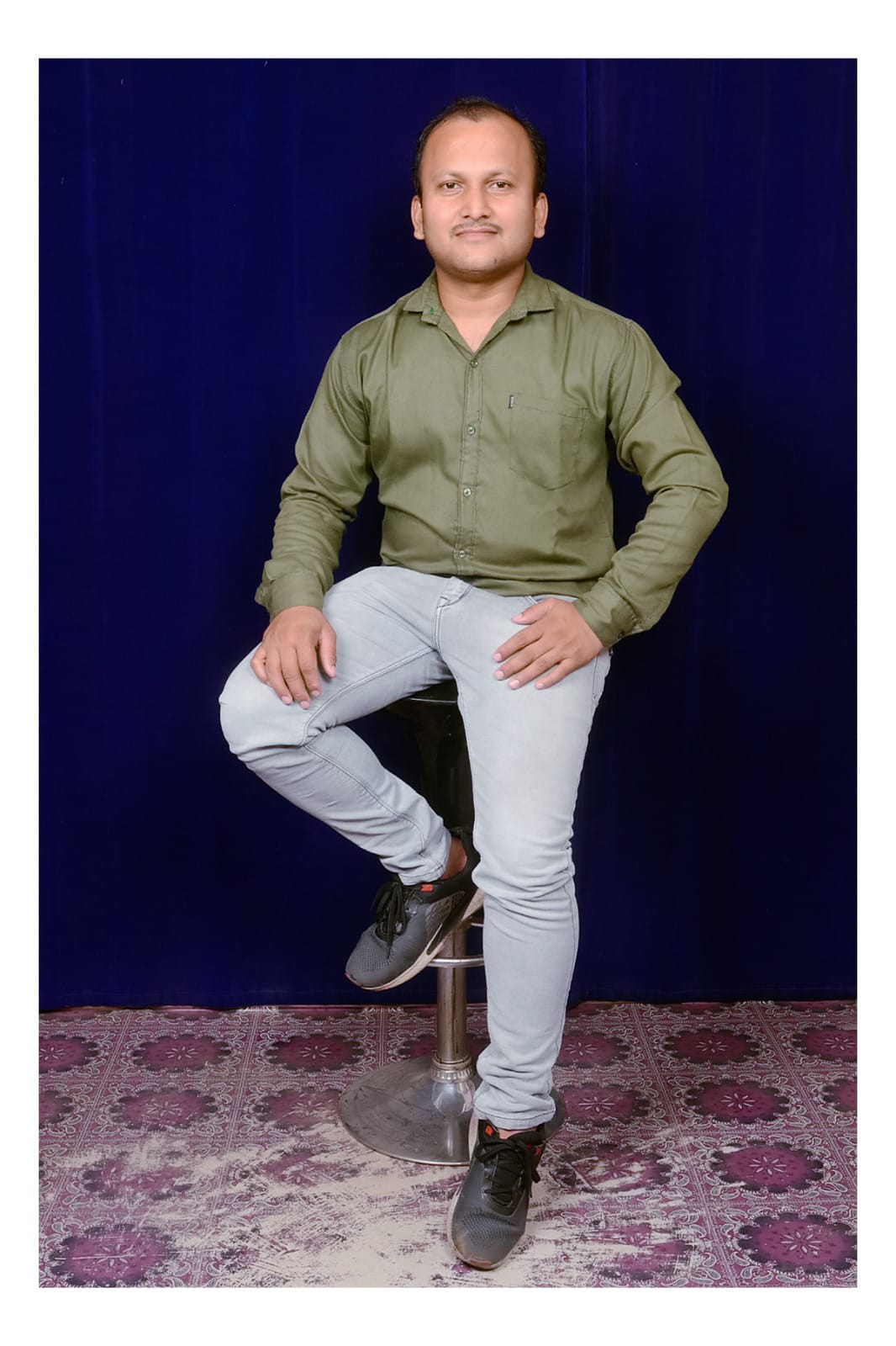 member-img
